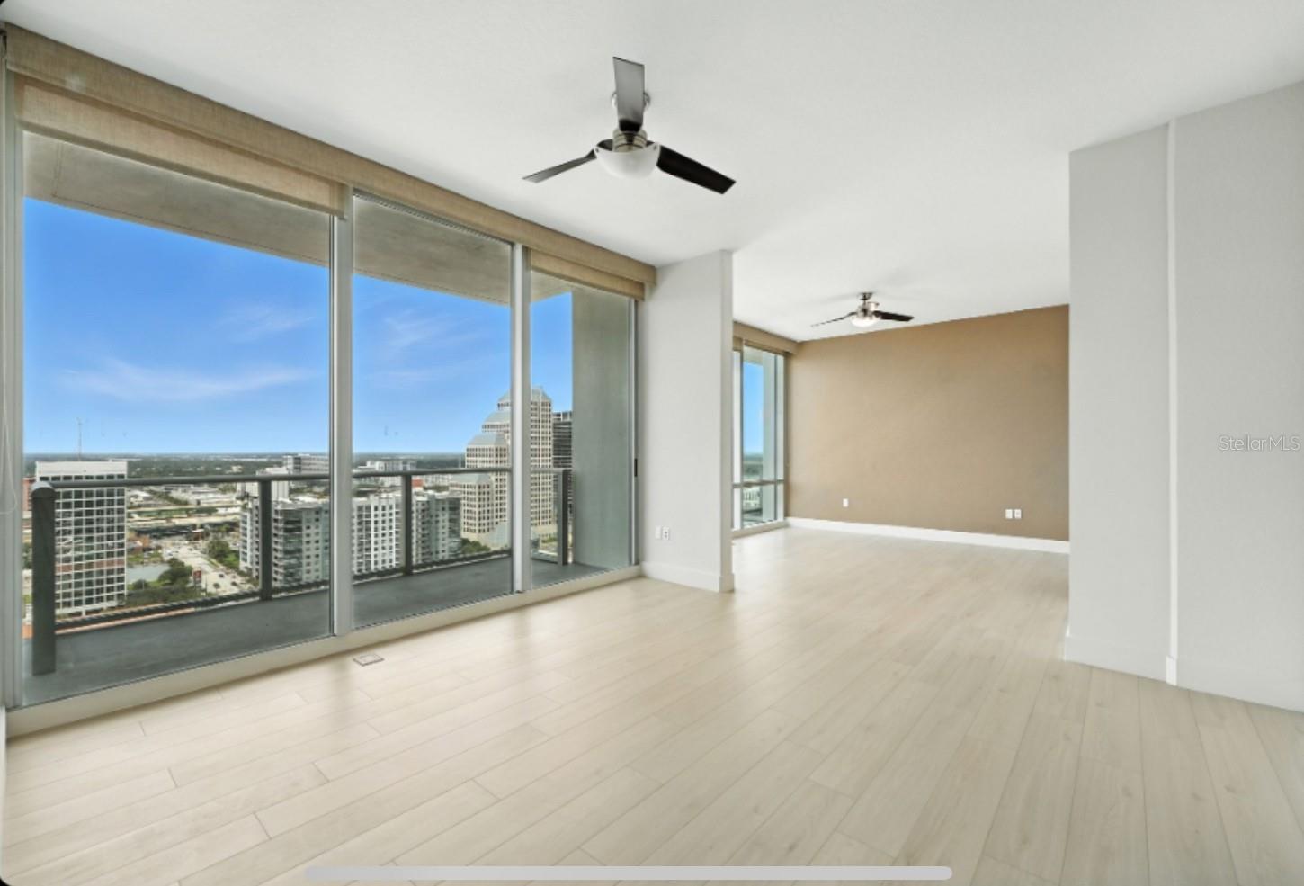 Image 40 of 74 For 150 Robinson Street 2102