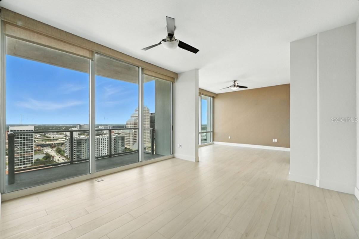 Image 45 of 74 For 150 Robinson Street 2102