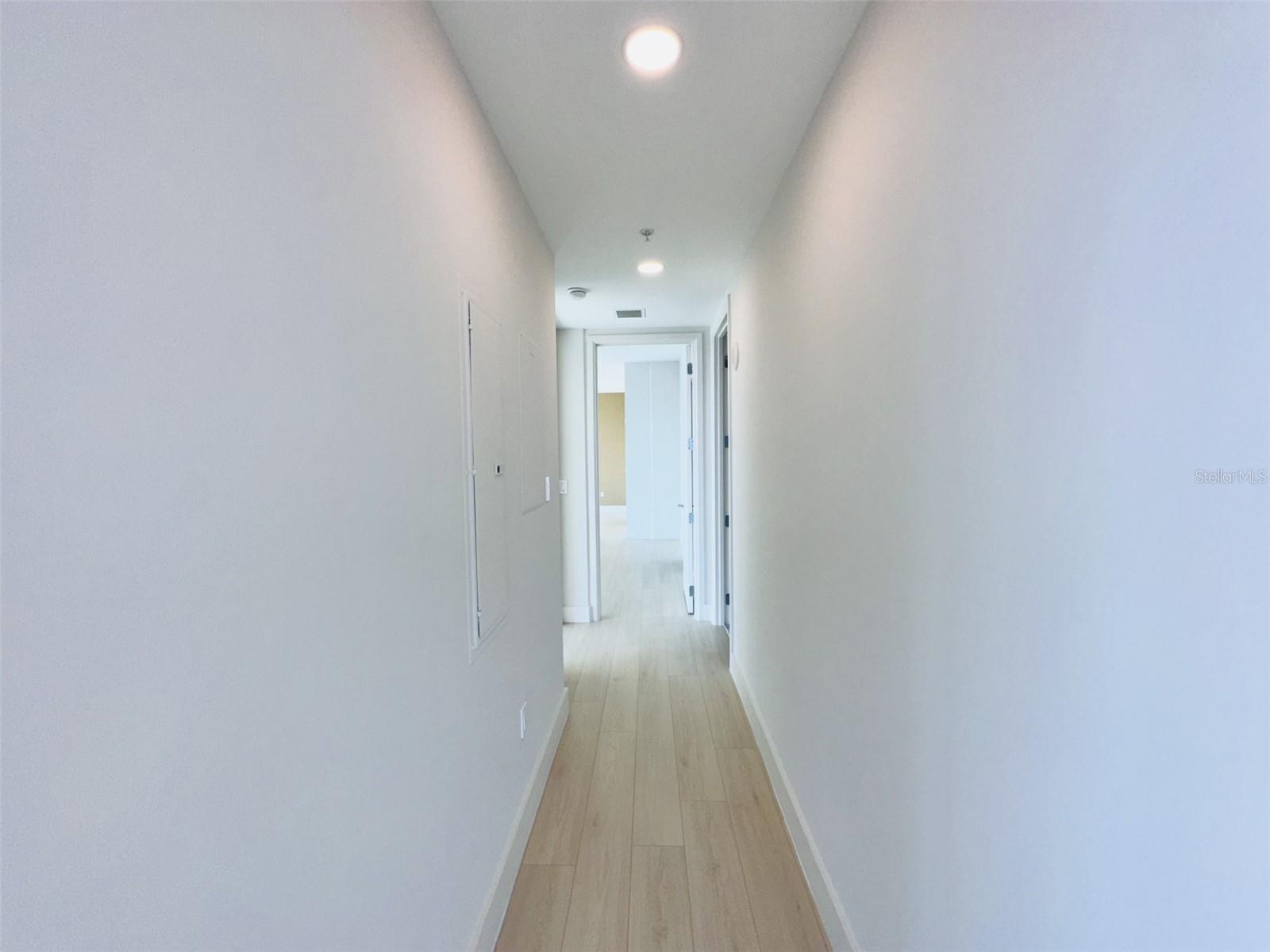 Image 69 of 74 For 150 Robinson Street 2102