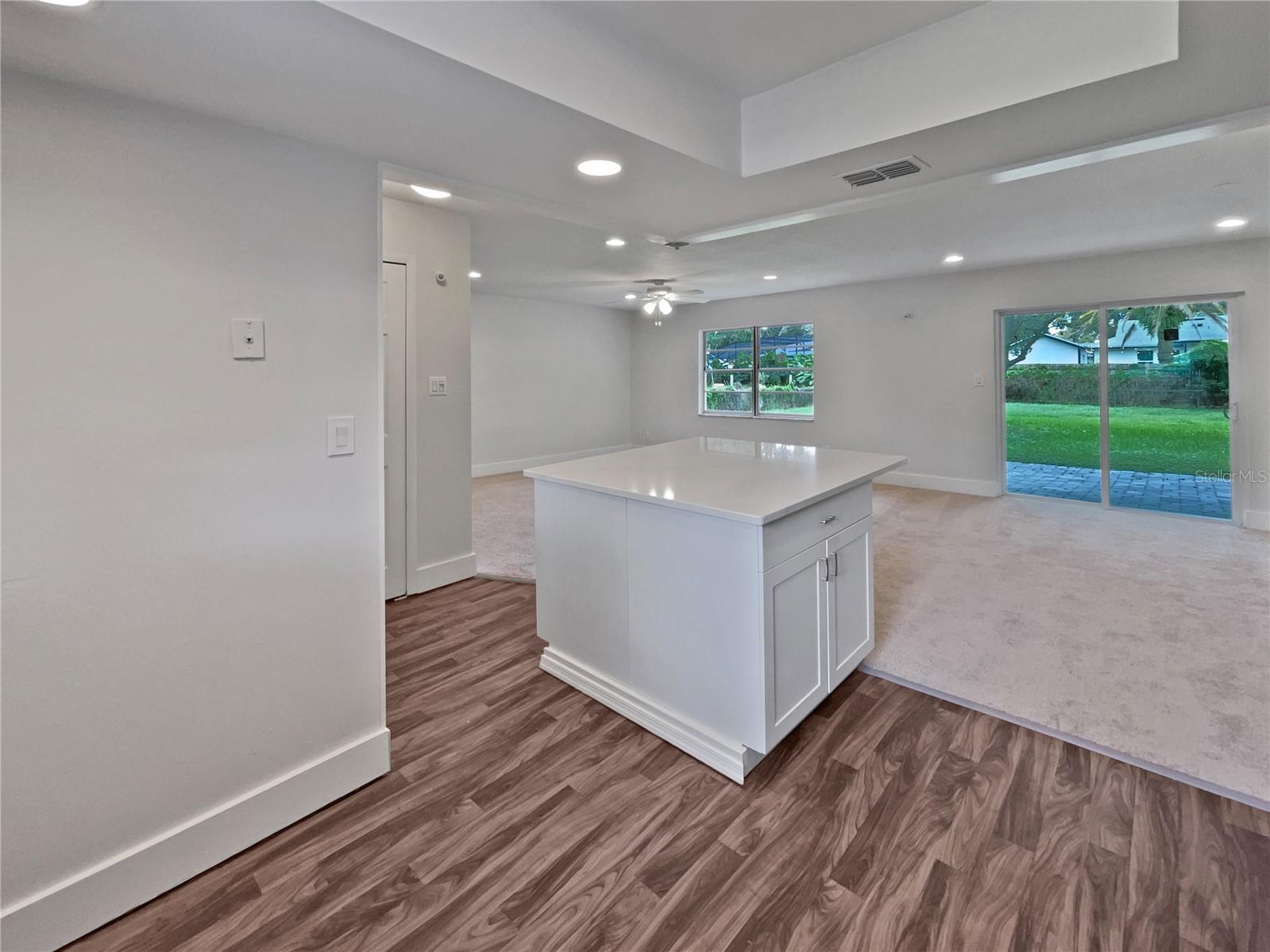 Image 12 of 27 For 5533 Satel Drive