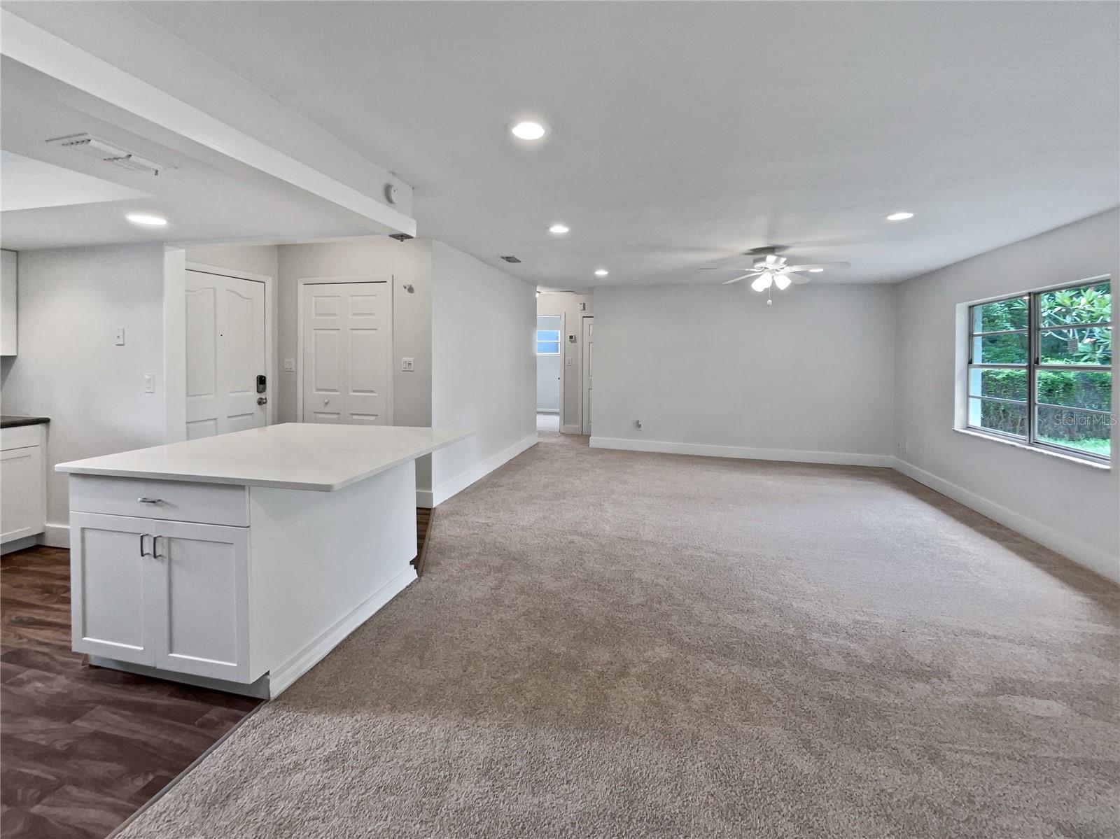 Image 16 of 27 For 5533 Satel Drive