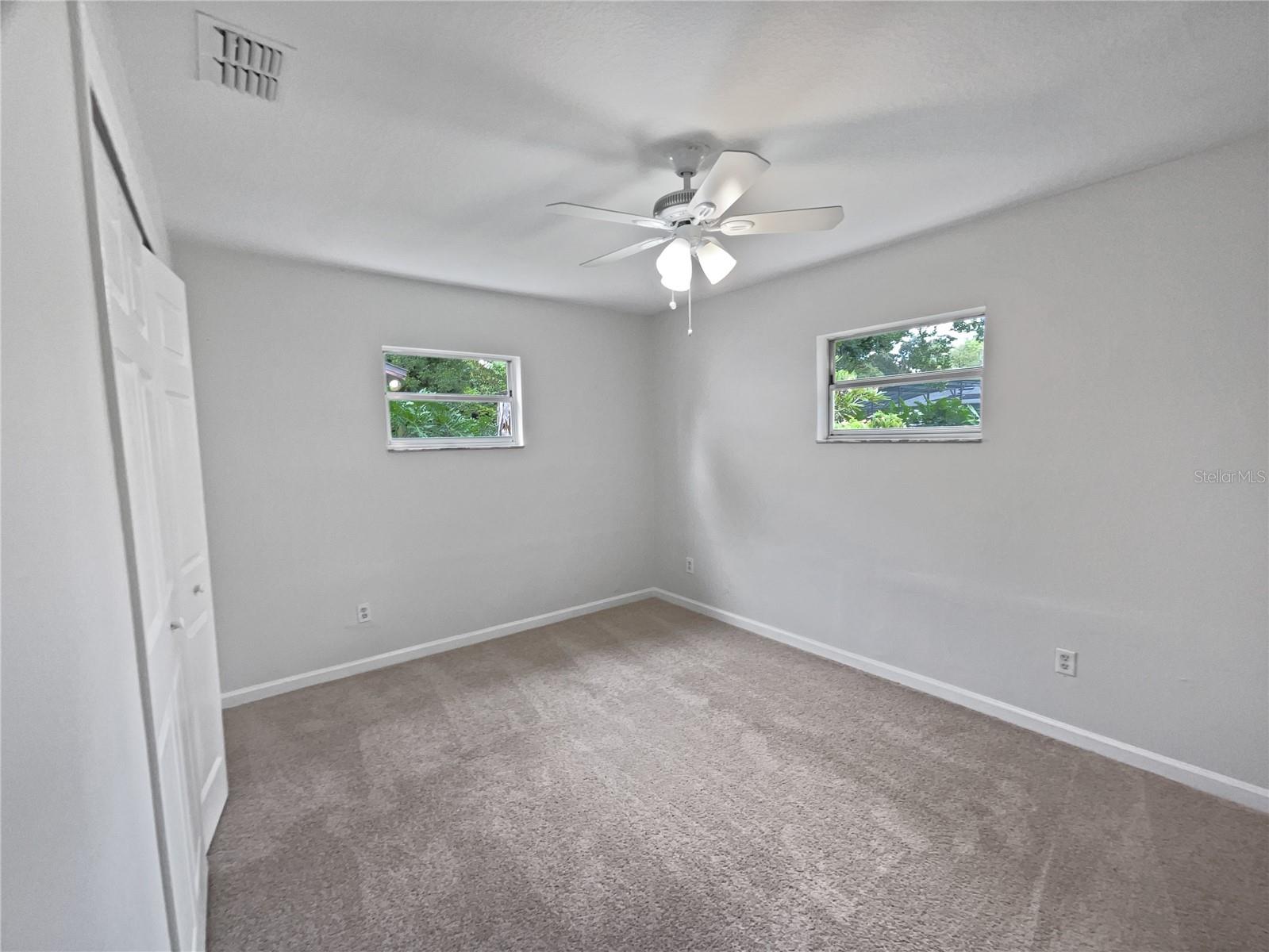Image 17 of 27 For 5533 Satel Drive