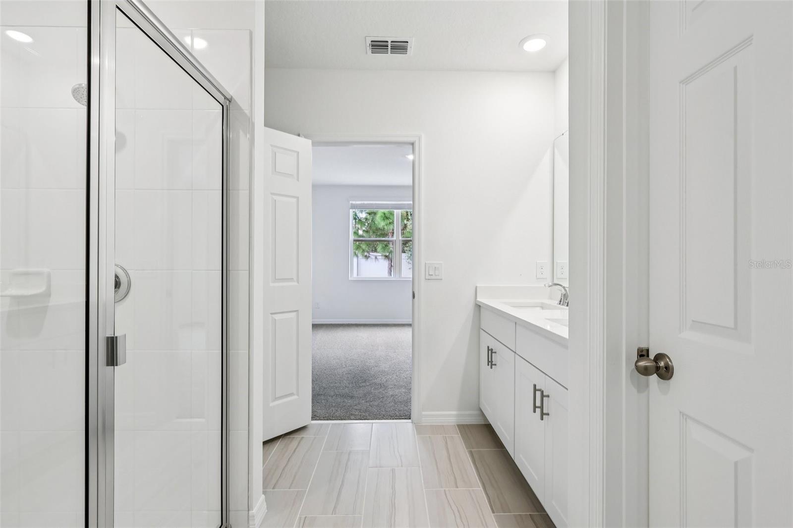 Image 17 of 35 For 28009 Poppy Court