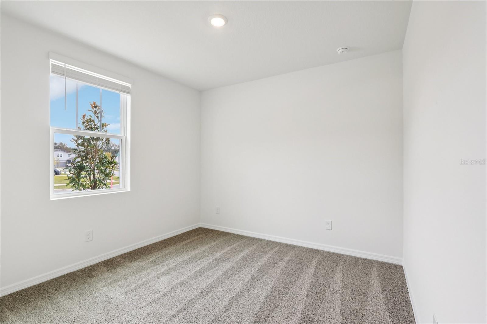 Image 18 of 35 For 28009 Poppy Court