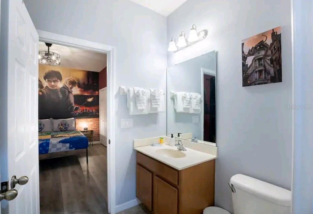 Image 18 of 35 For 820 Las Fuentes Drive