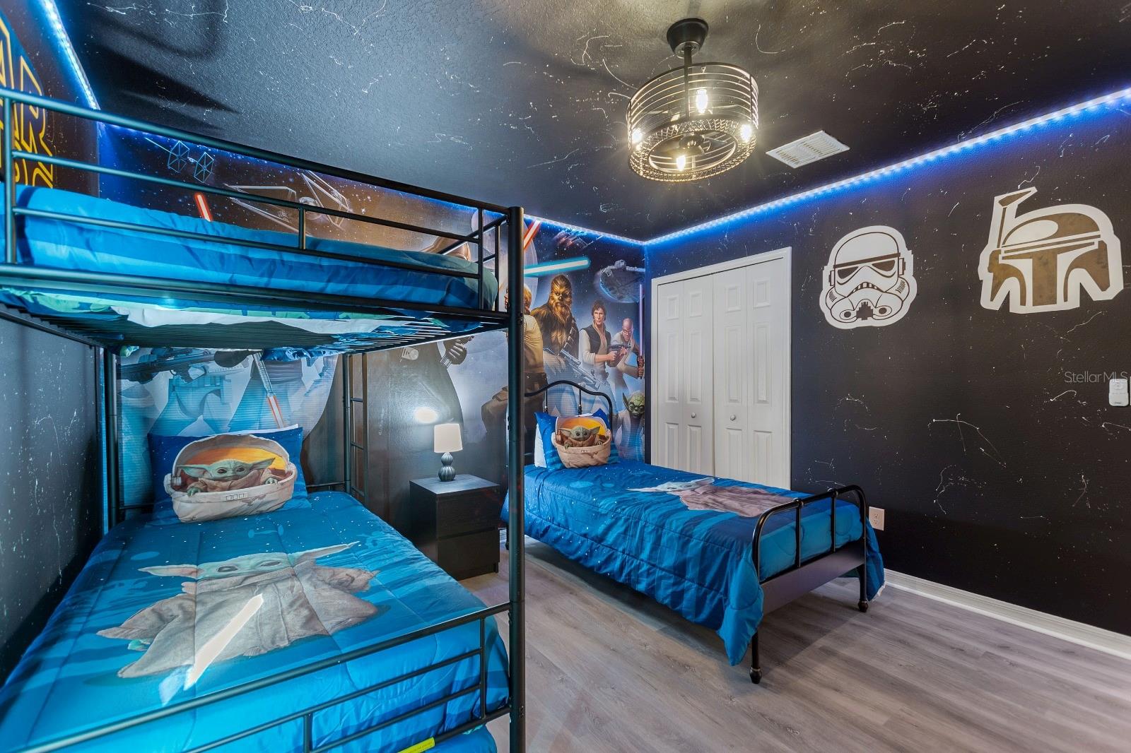 Image 28 of 35 For 820 Las Fuentes Drive