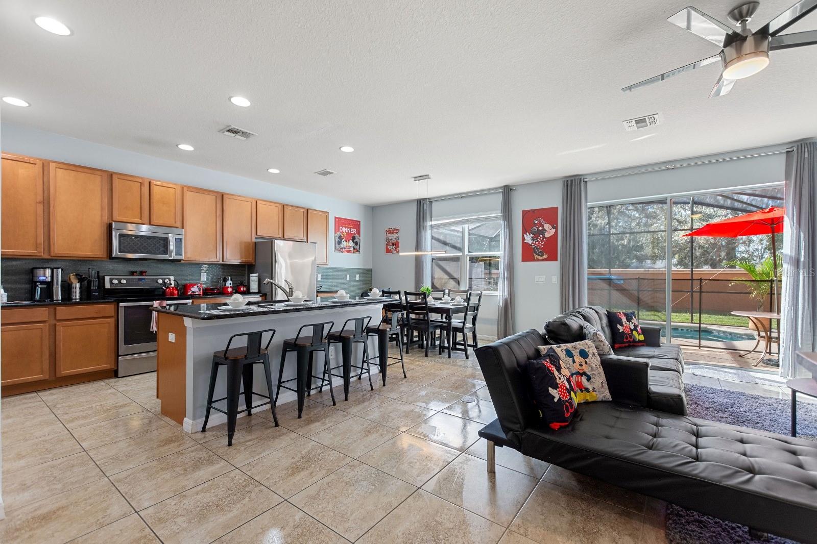 Image 5 of 35 For 820 Las Fuentes Drive