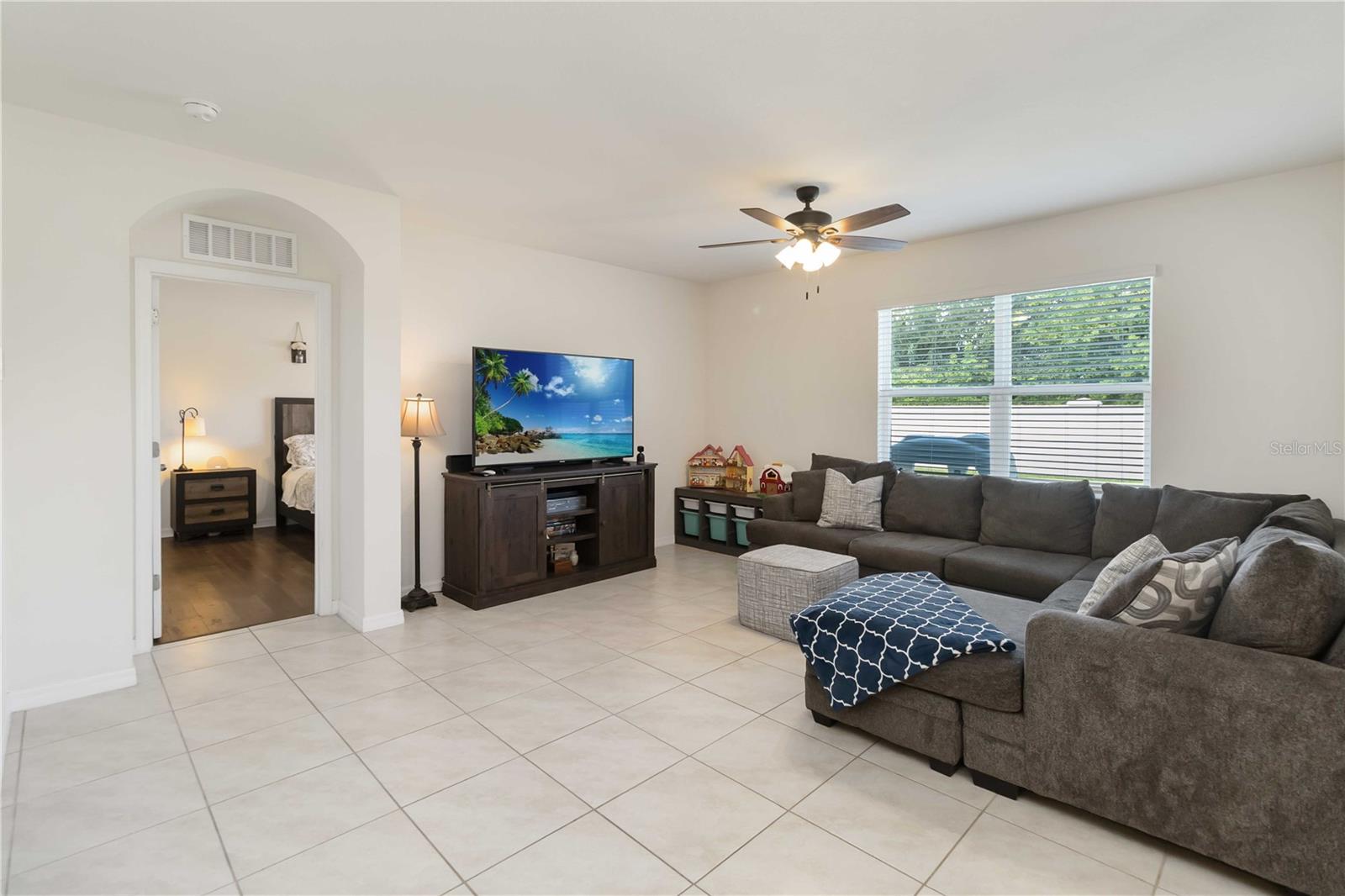 Image 14 of 35 For 4022 Silverstream Terrace