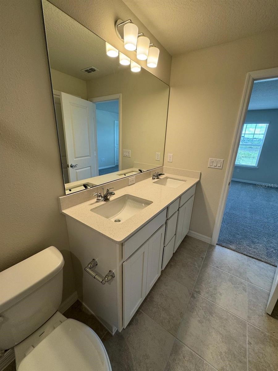 Image 20 of 28 For 6400 Tabebuia Parkway