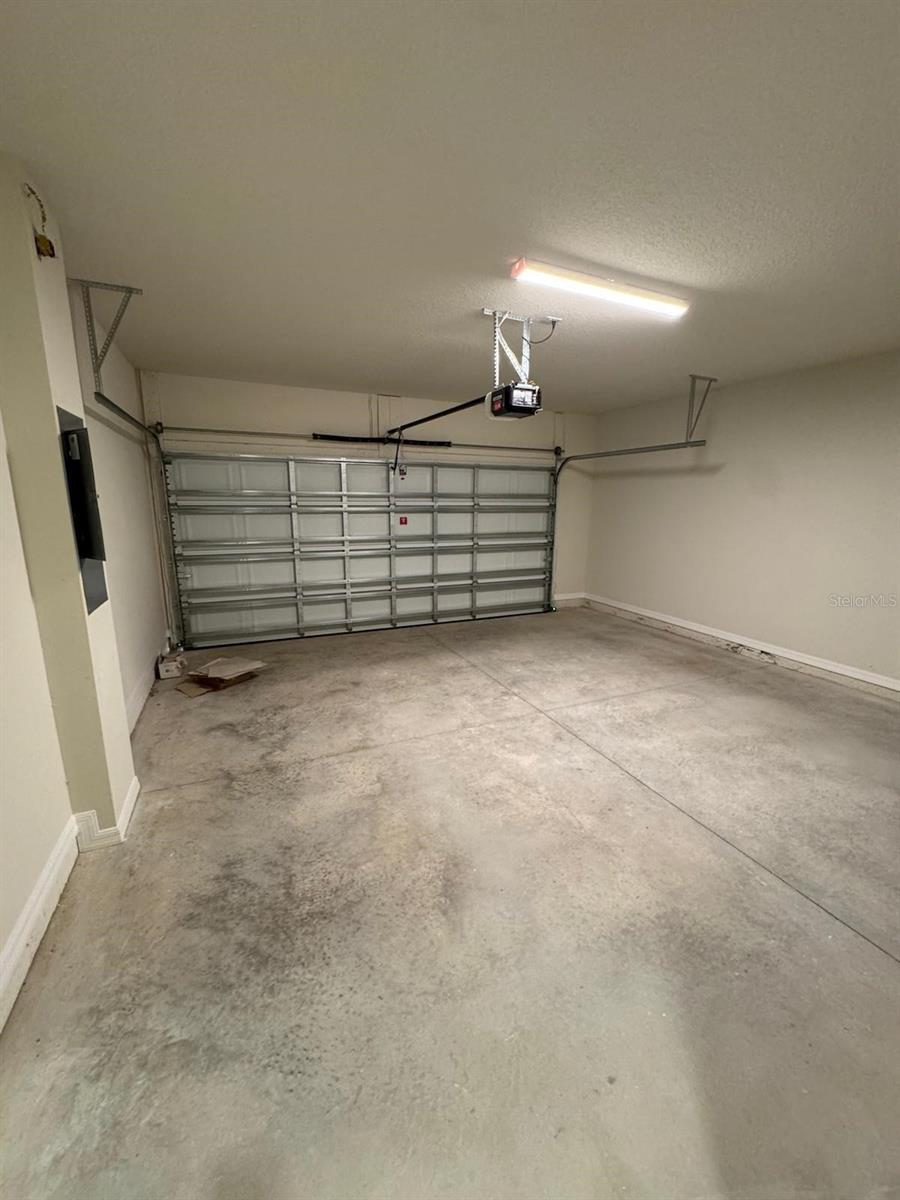 Image 23 of 28 For 6400 Tabebuia Parkway