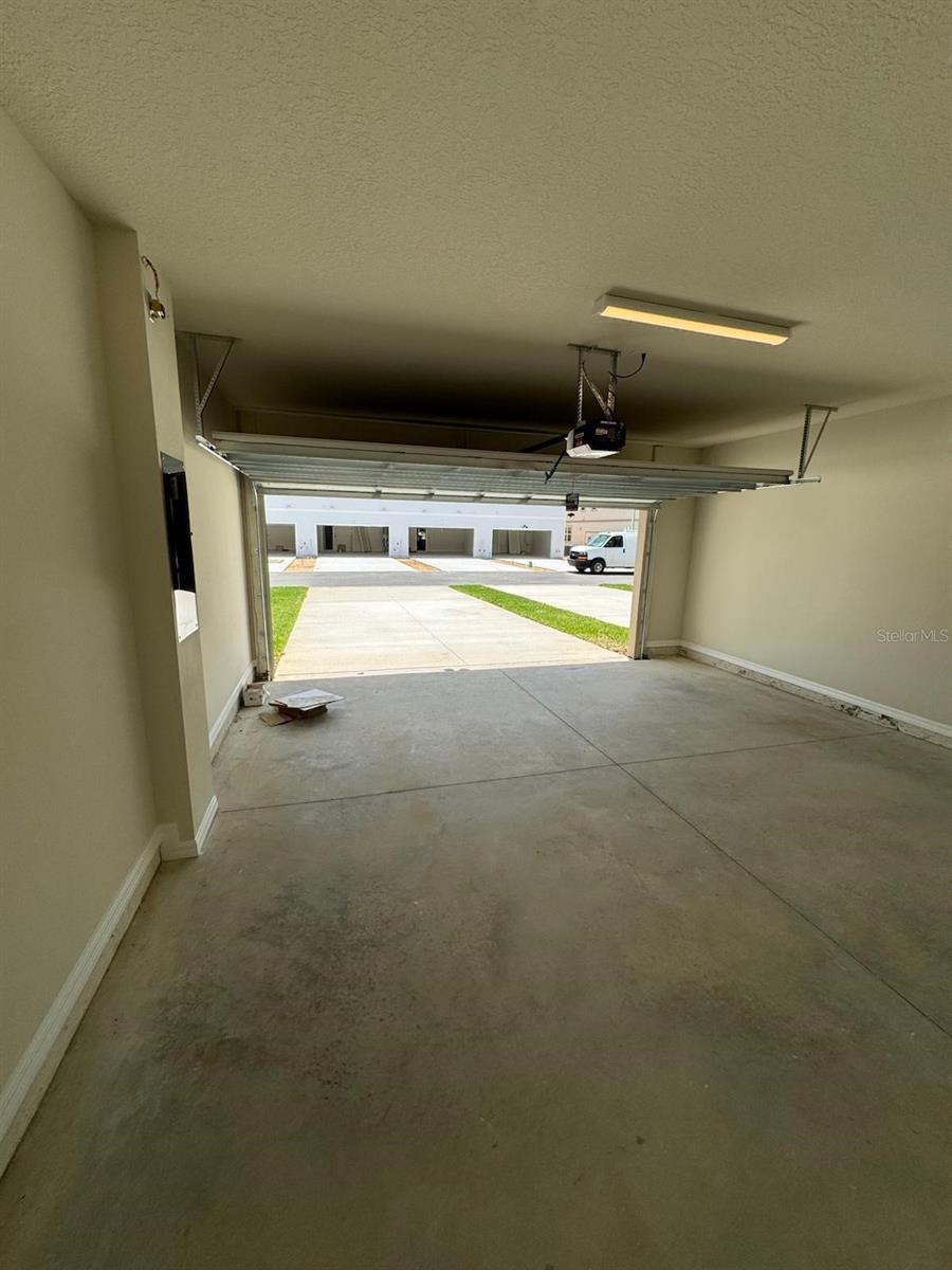 Image 24 of 28 For 6400 Tabebuia Parkway