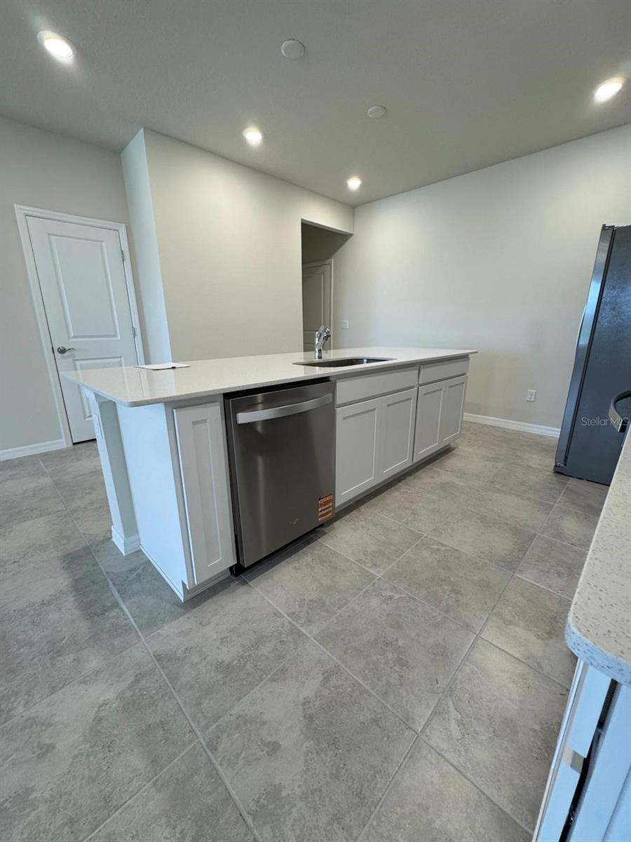 Image 4 of 28 For 6400 Tabebuia Parkway