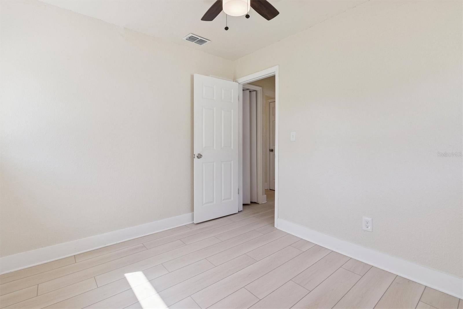 Image 23 of 28 For 30 Hammon Drive