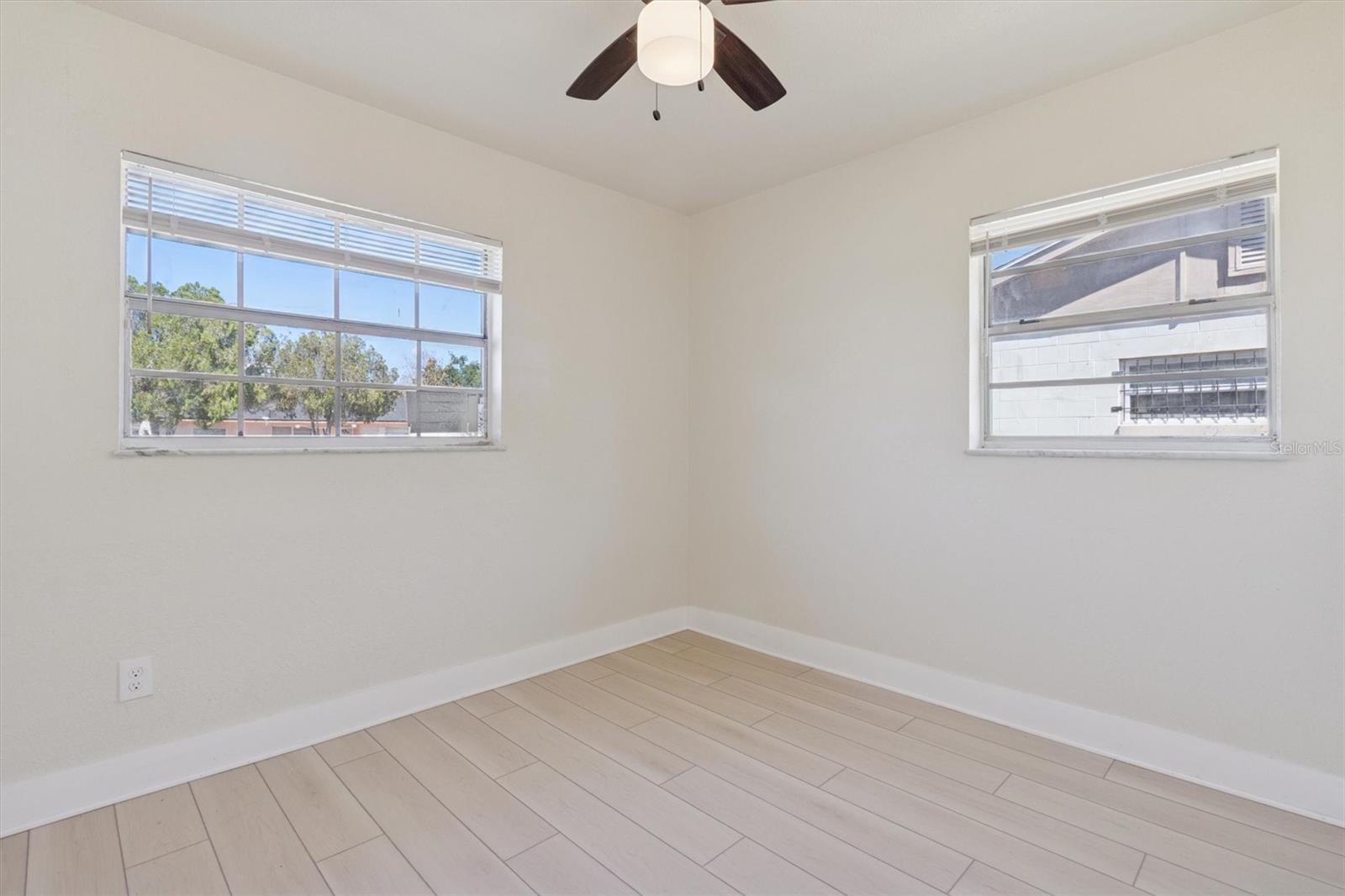 Image 24 of 28 For 30 Hammon Drive