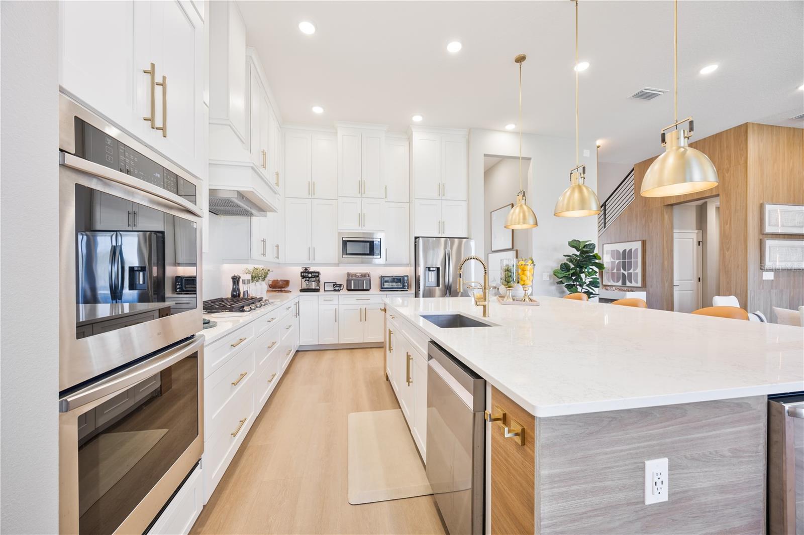 Image 20 of 53 For 16077 Barkly Ridge Court
