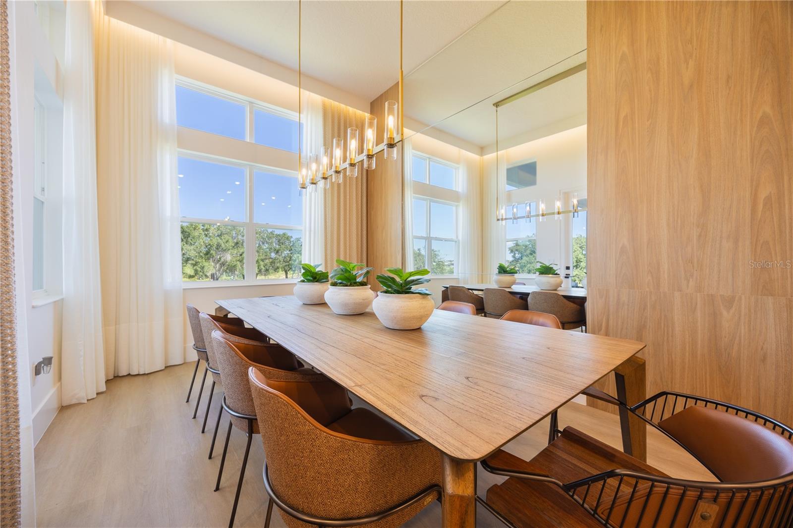 Image 21 of 53 For 16077 Barkly Ridge Court
