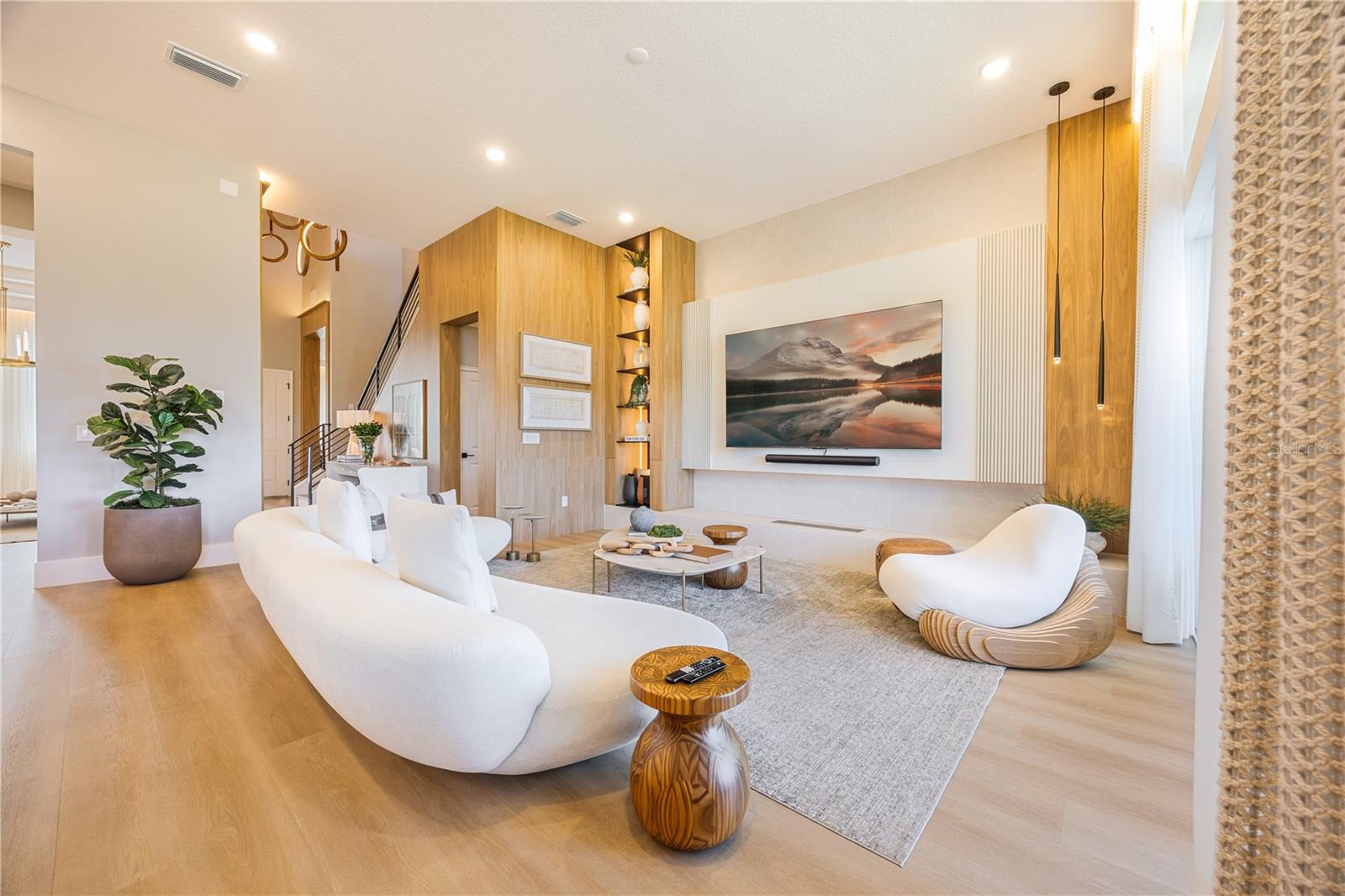 Image 23 of 53 For 16077 Barkly Ridge Court