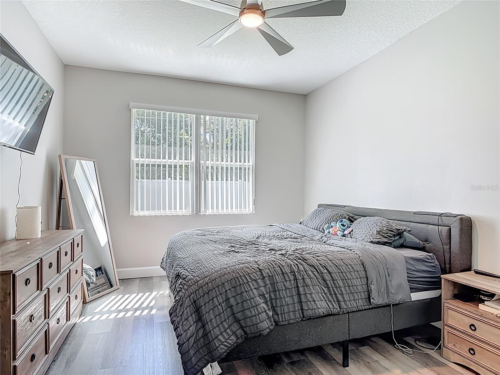 Image 15 of 44 For 1203 9th Street