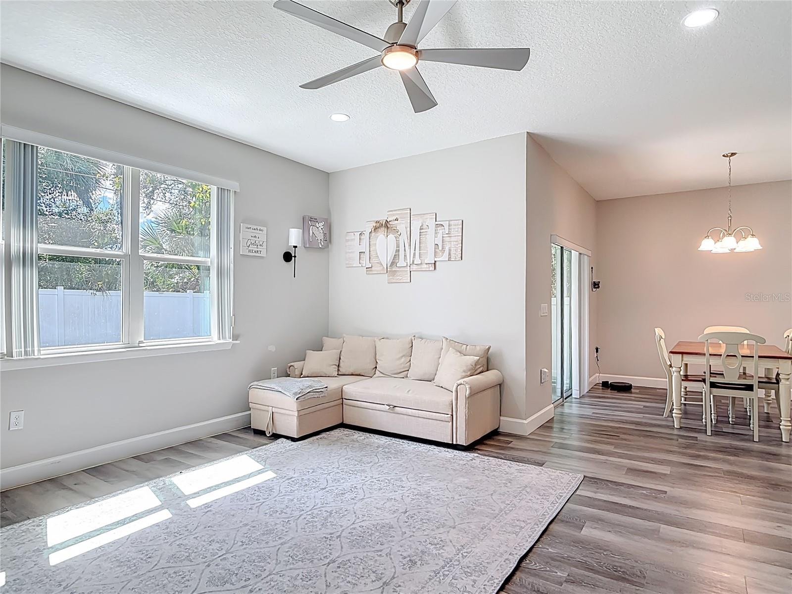 Image 4 of 44 For 1203 9th Street