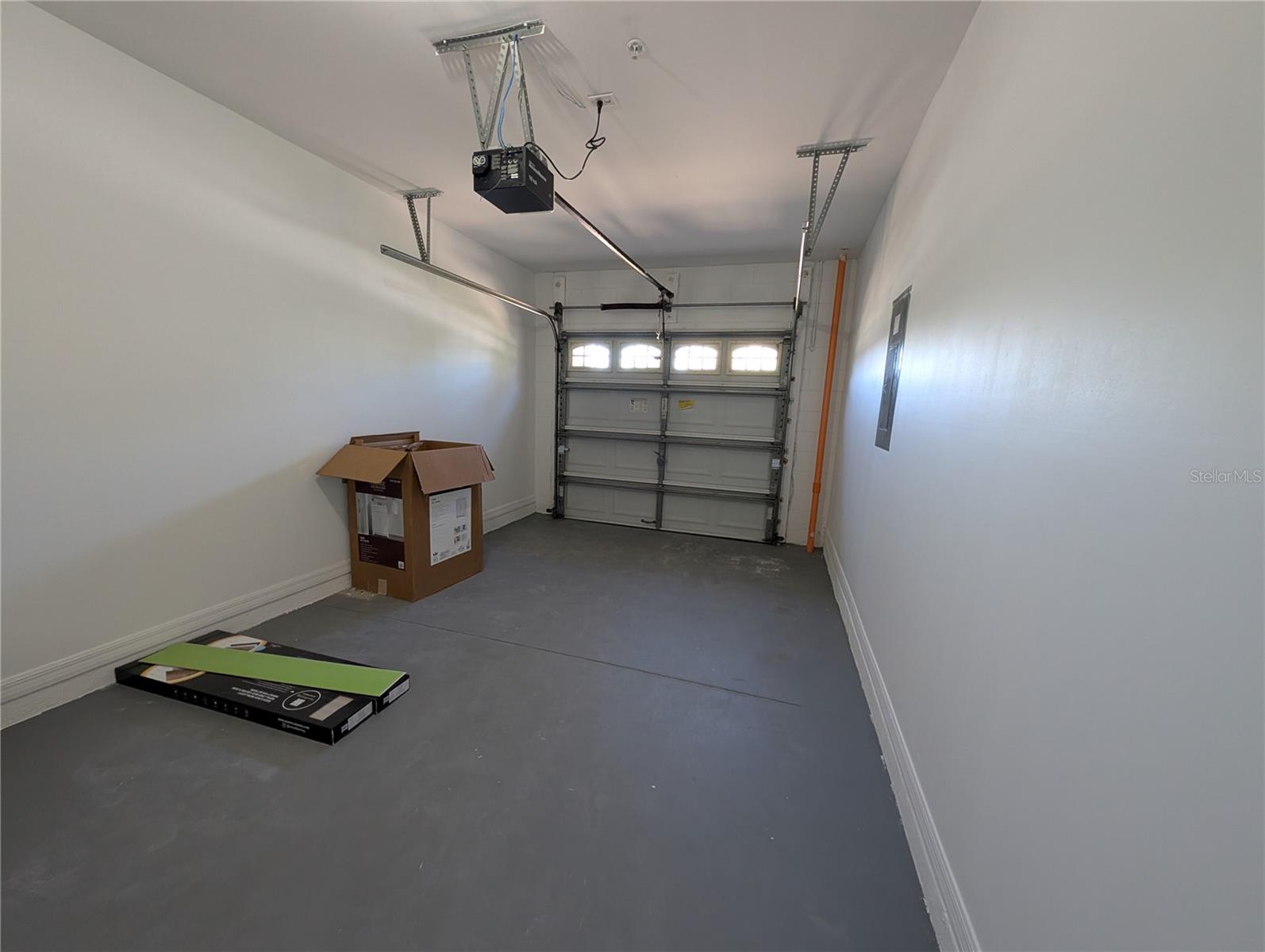 Image 16 of 39 For 2203 Chatham Place Drive