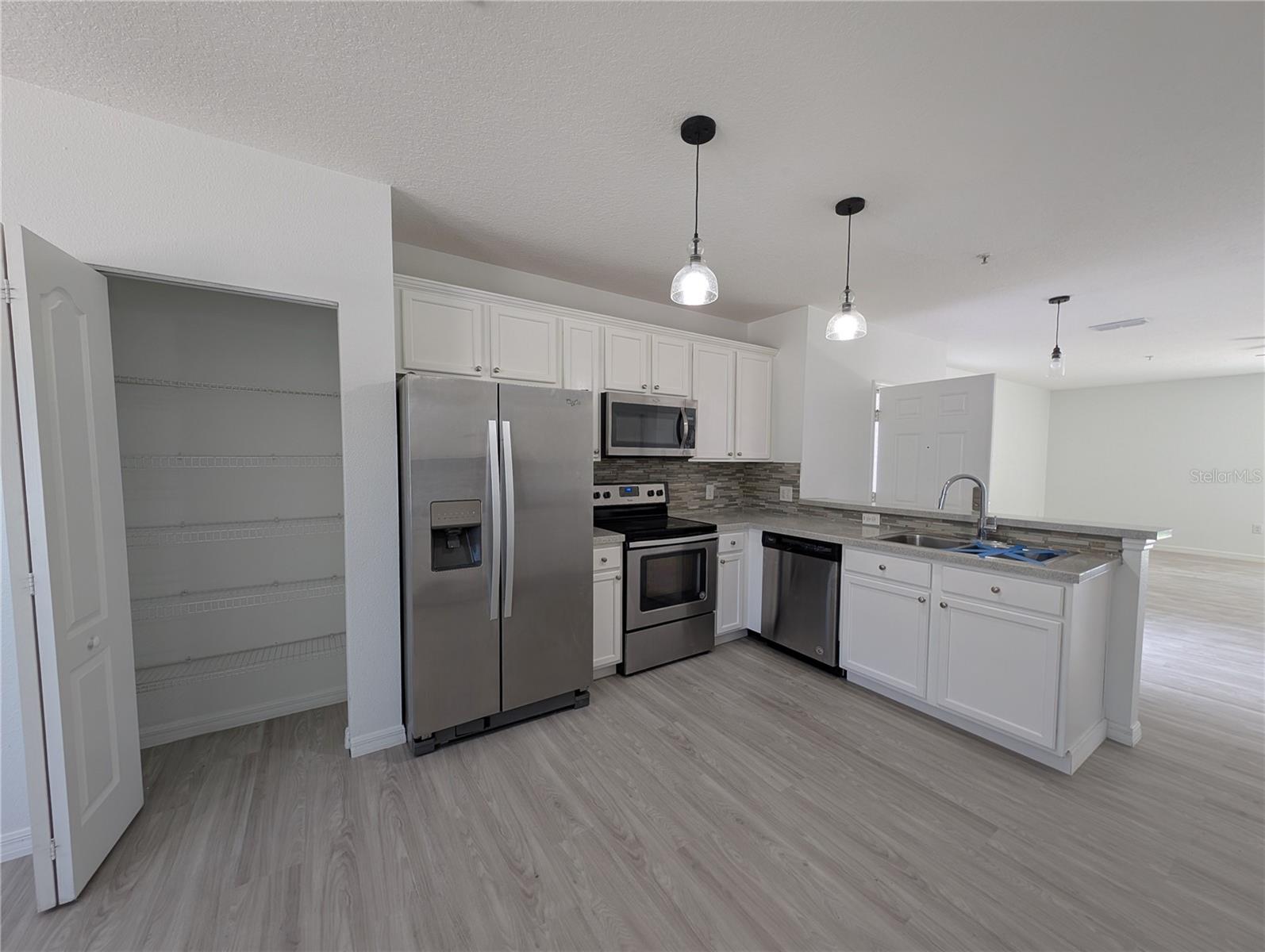 Image 19 of 39 For 2203 Chatham Place Drive