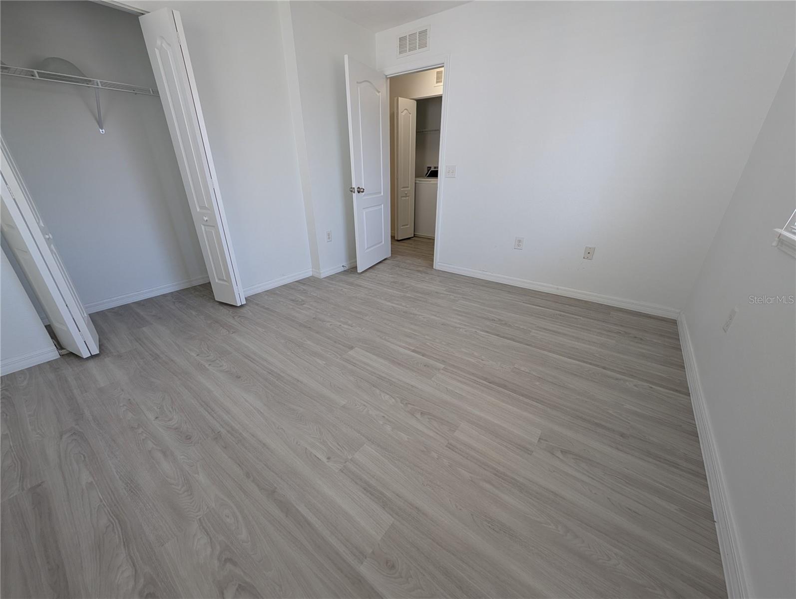 Image 31 of 39 For 2203 Chatham Place Drive