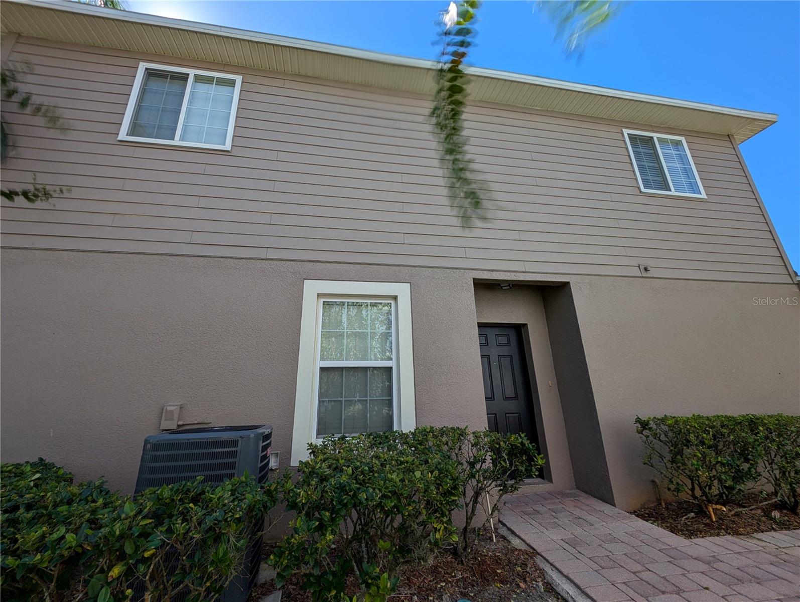 Image 7 of 39 For 2203 Chatham Place Drive