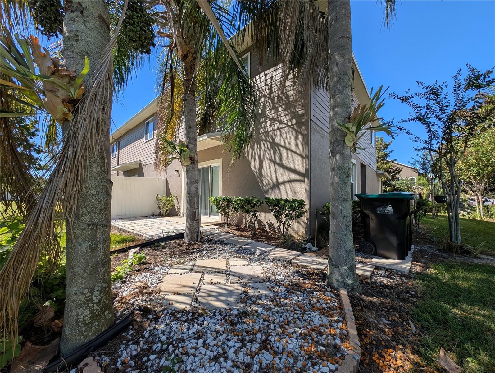 Image 8 of 39 For 2203 Chatham Place Drive