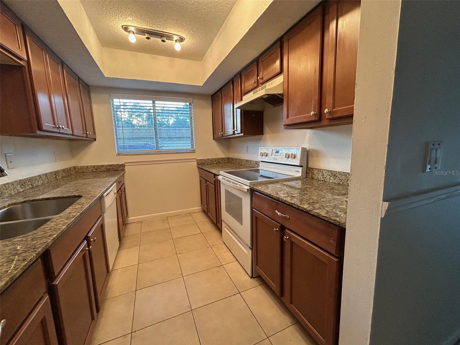 Image 7 of 14 For 2535 Zelina Point