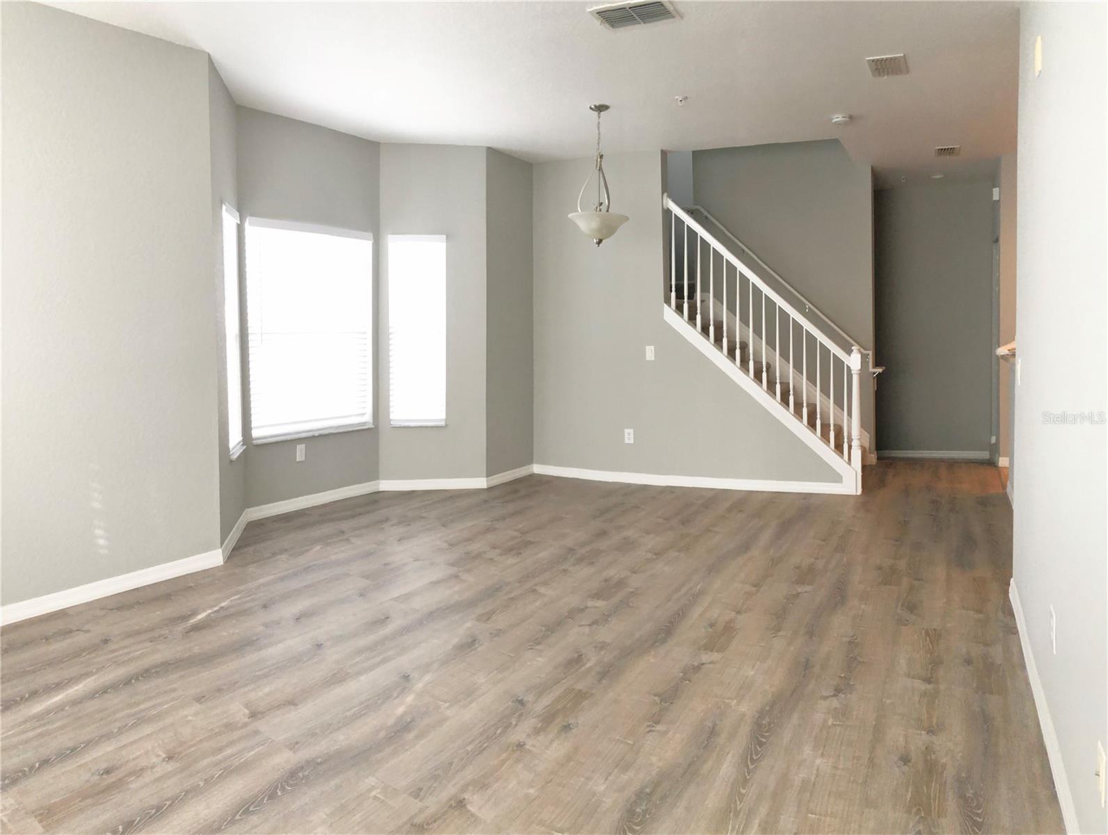Image 4 of 19 For 2586 Grand Central Parkway 1