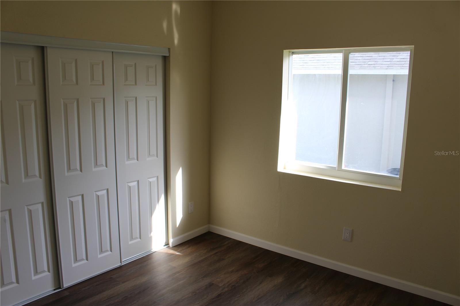 Listing photo id 21 for 316 6th Street