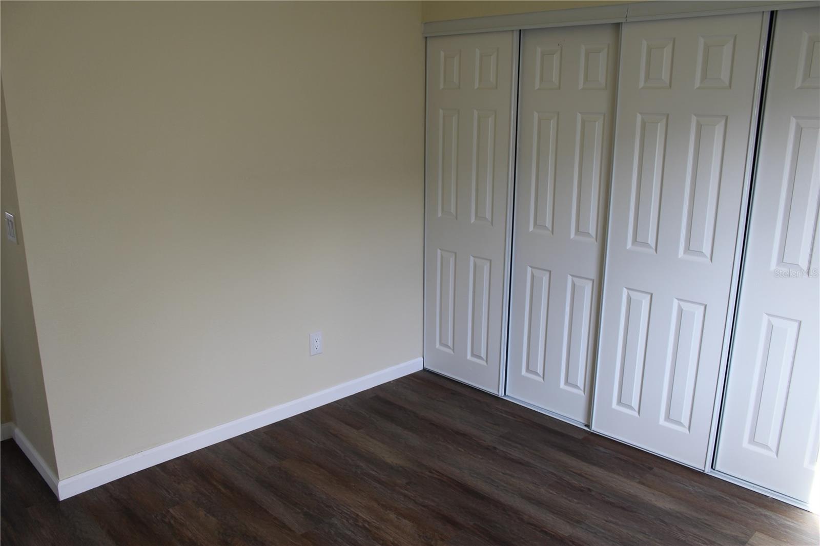 Listing photo id 24 for 316 6th Street