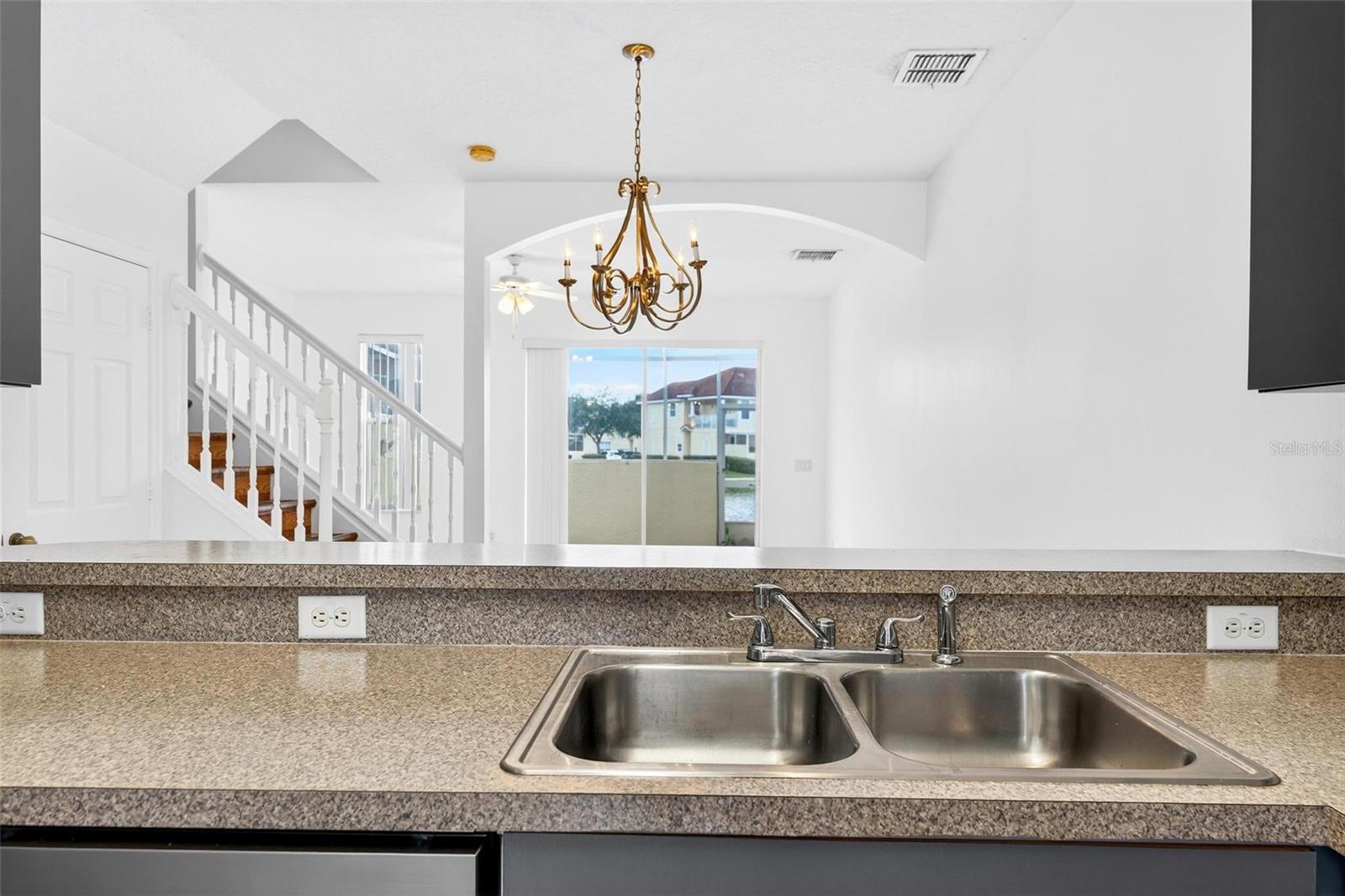 Image 23 of 68 For 4712 Hemingway House Street