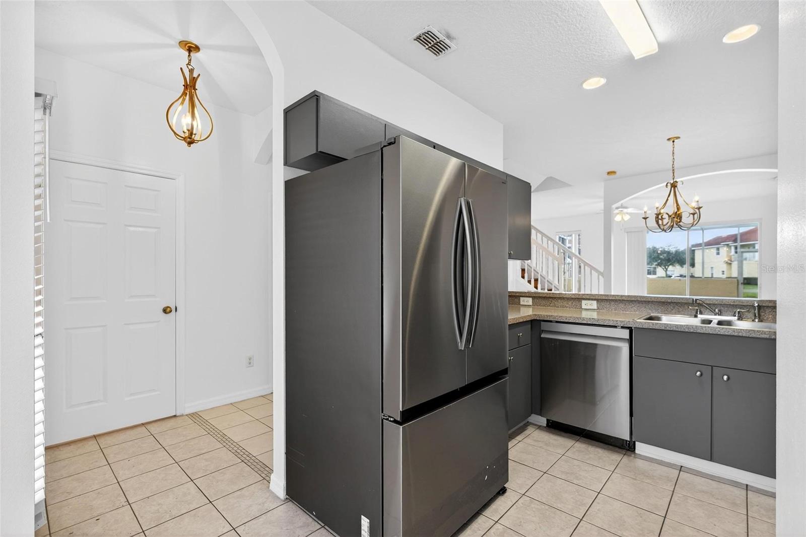 Image 26 of 68 For 4712 Hemingway House Street