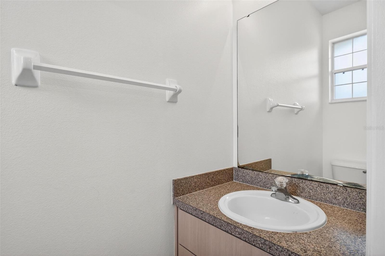 Image 28 of 68 For 4712 Hemingway House Street