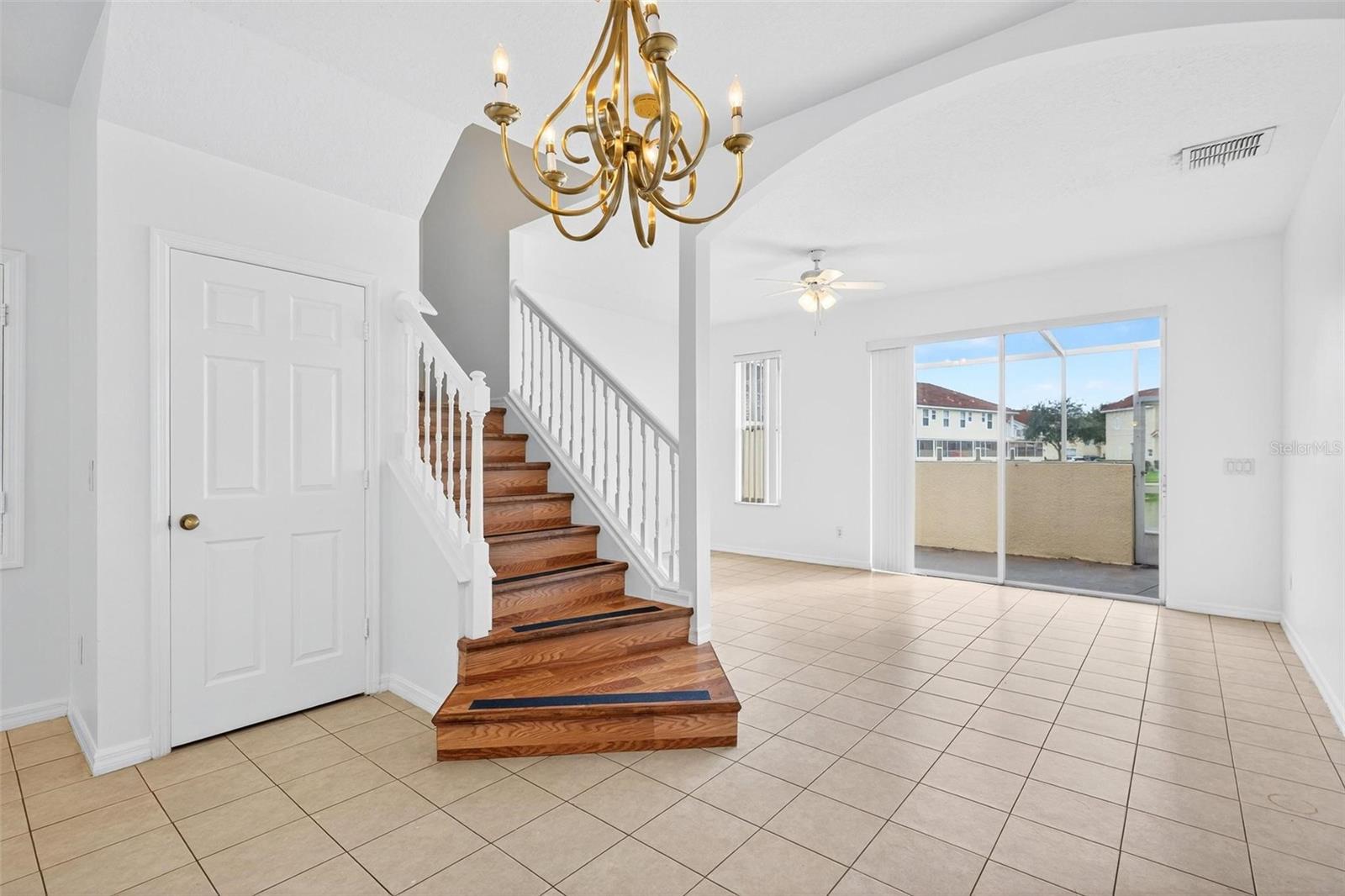 Image 3 of 68 For 4712 Hemingway House Street