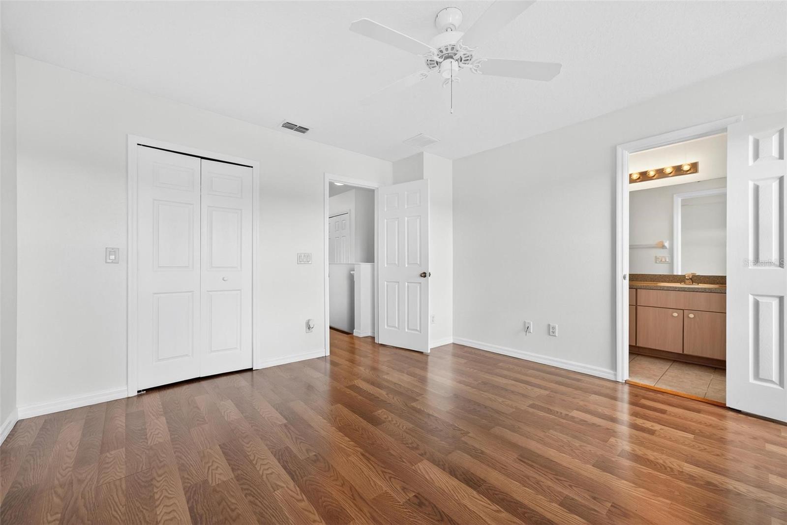 Image 34 of 68 For 4712 Hemingway House Street