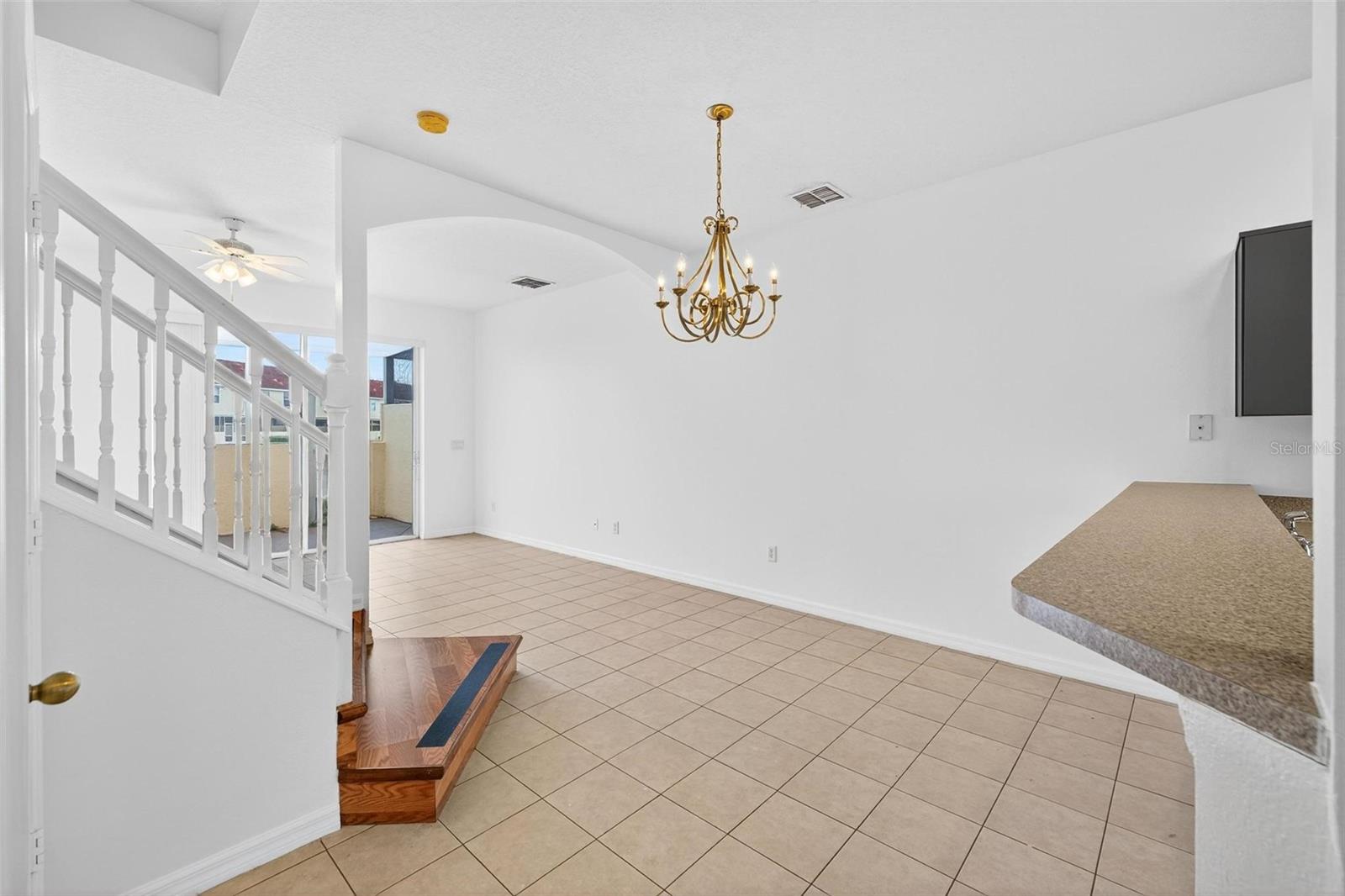 Image 4 of 68 For 4712 Hemingway House Street