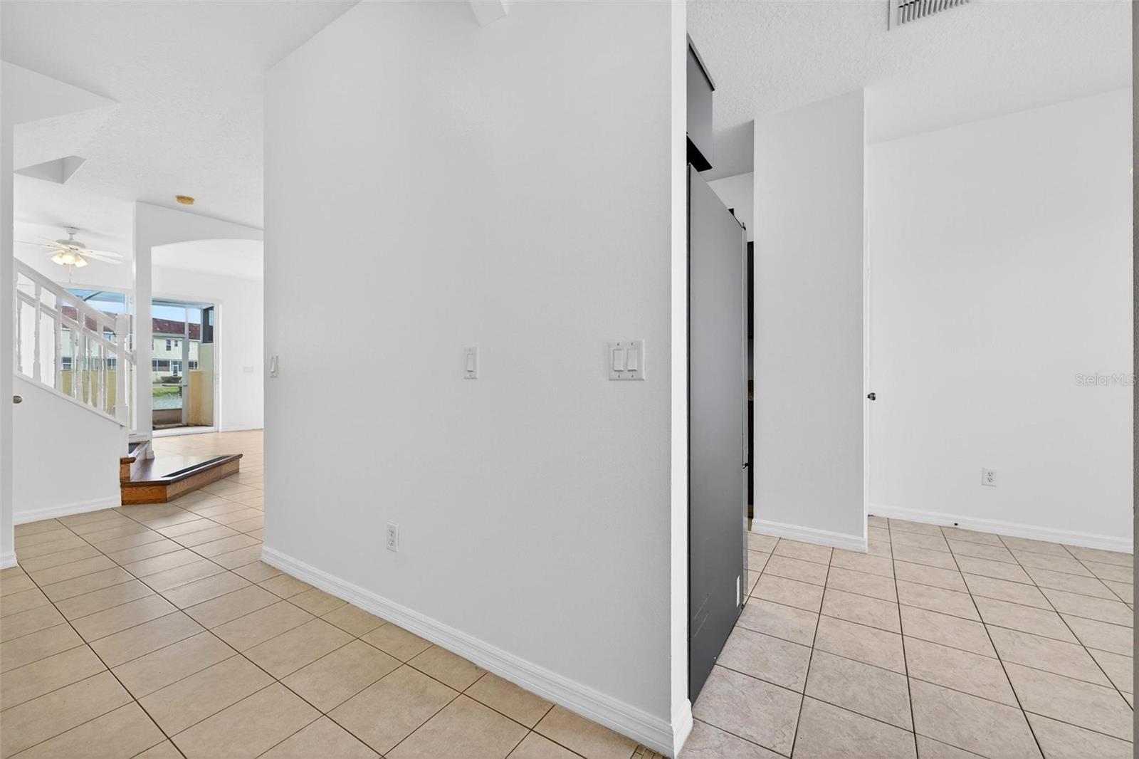 Image 8 of 68 For 4712 Hemingway House Street