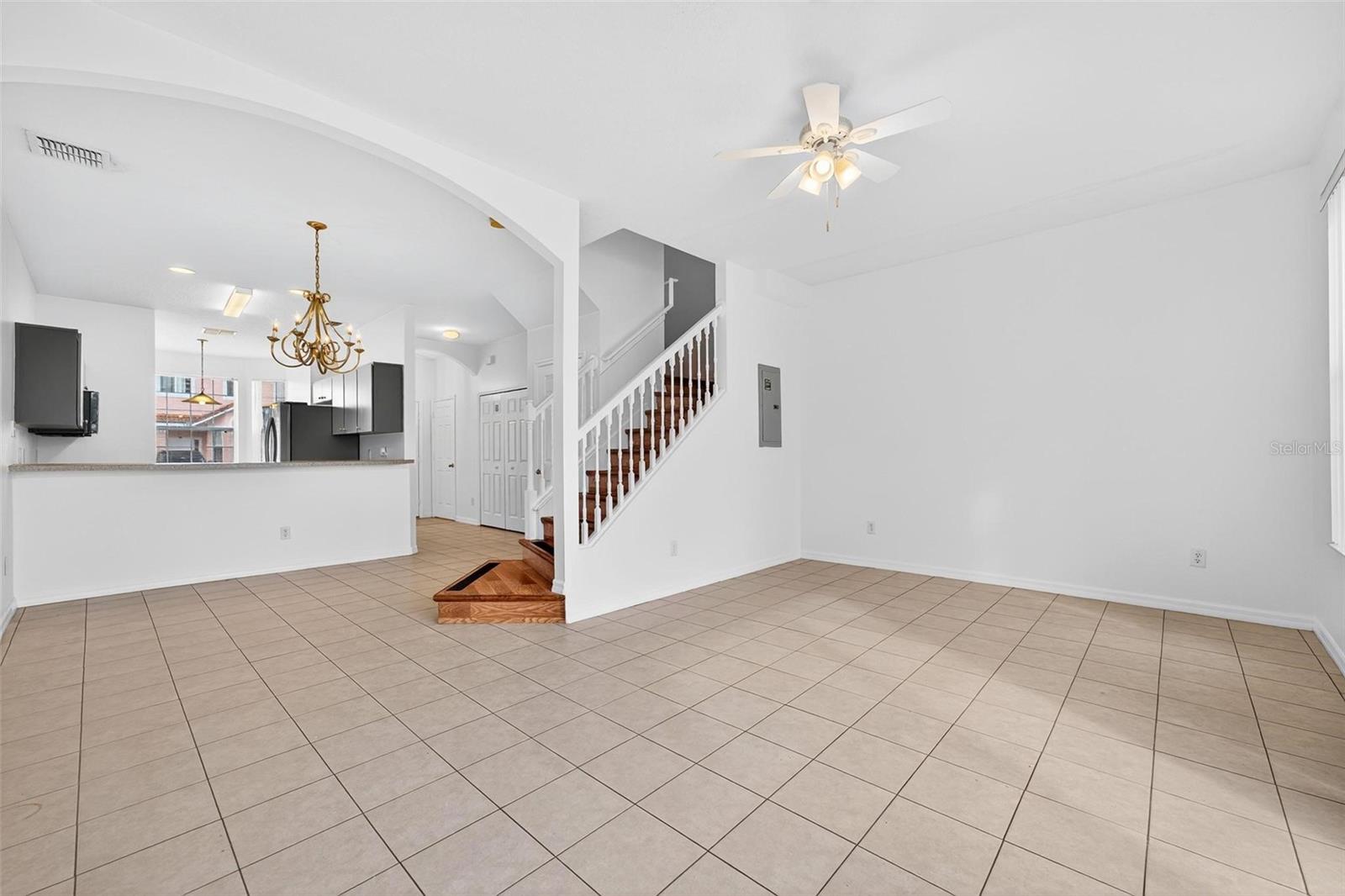 Image 9 of 68 For 4712 Hemingway House Street