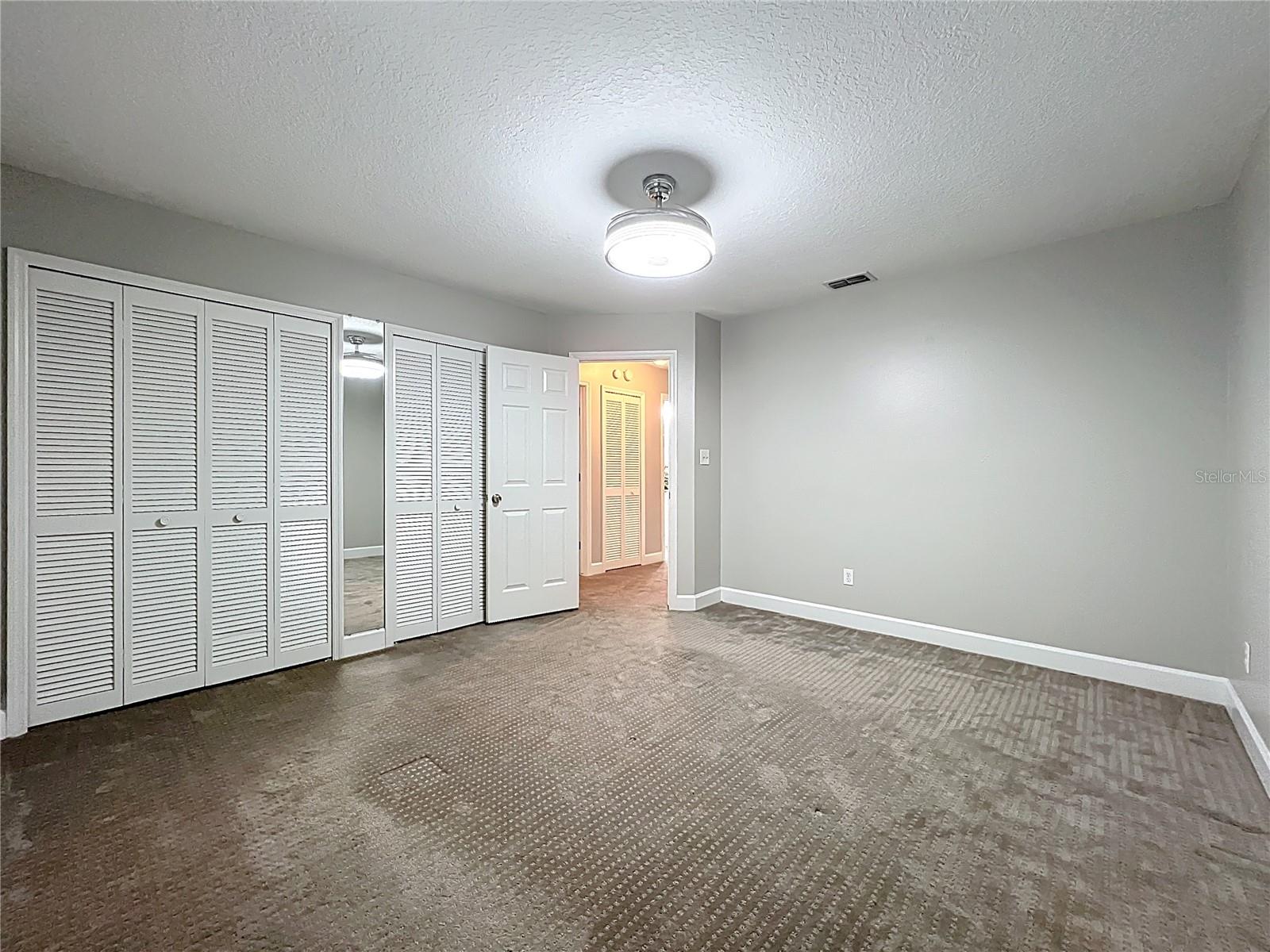 Image 39 of 69 For 1154 Deer Lake Circle