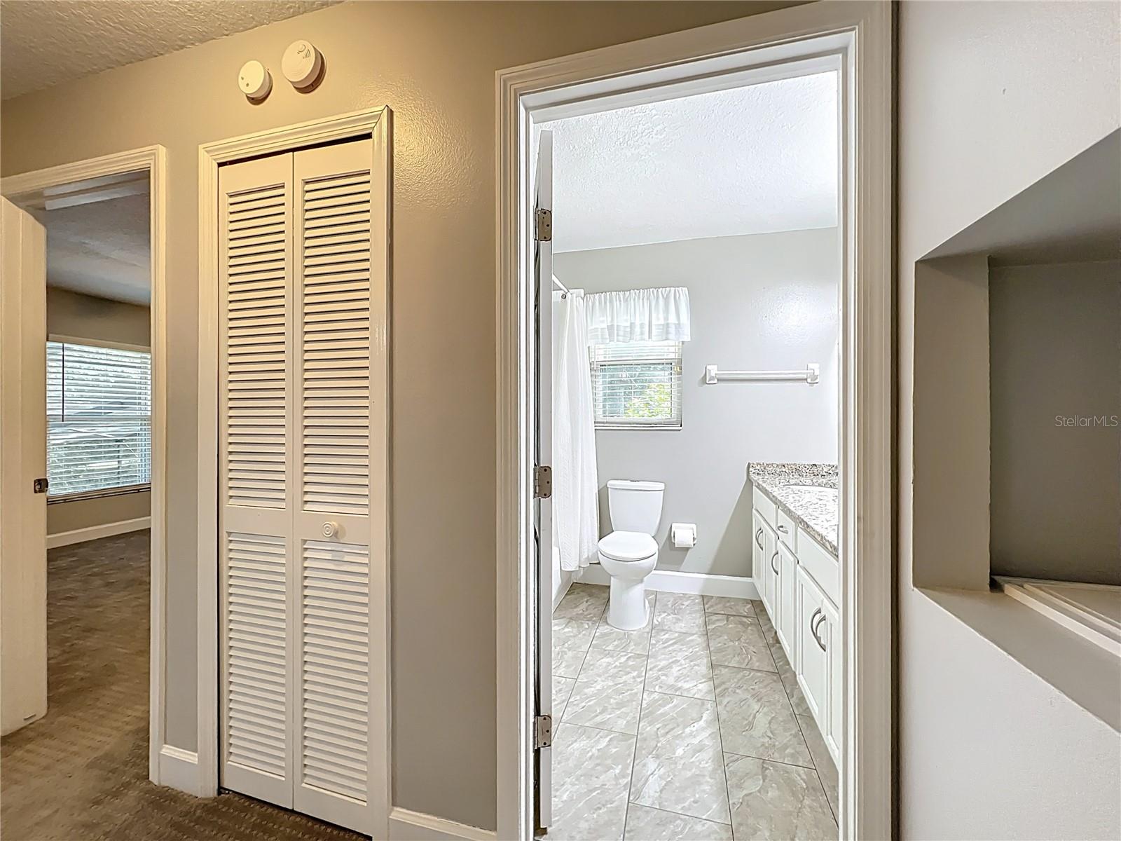 Image 42 of 69 For 1154 Deer Lake Circle