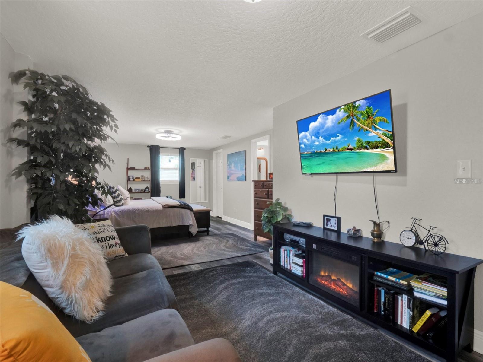 Image 16 of 29 For 2721 Evergreen Drive