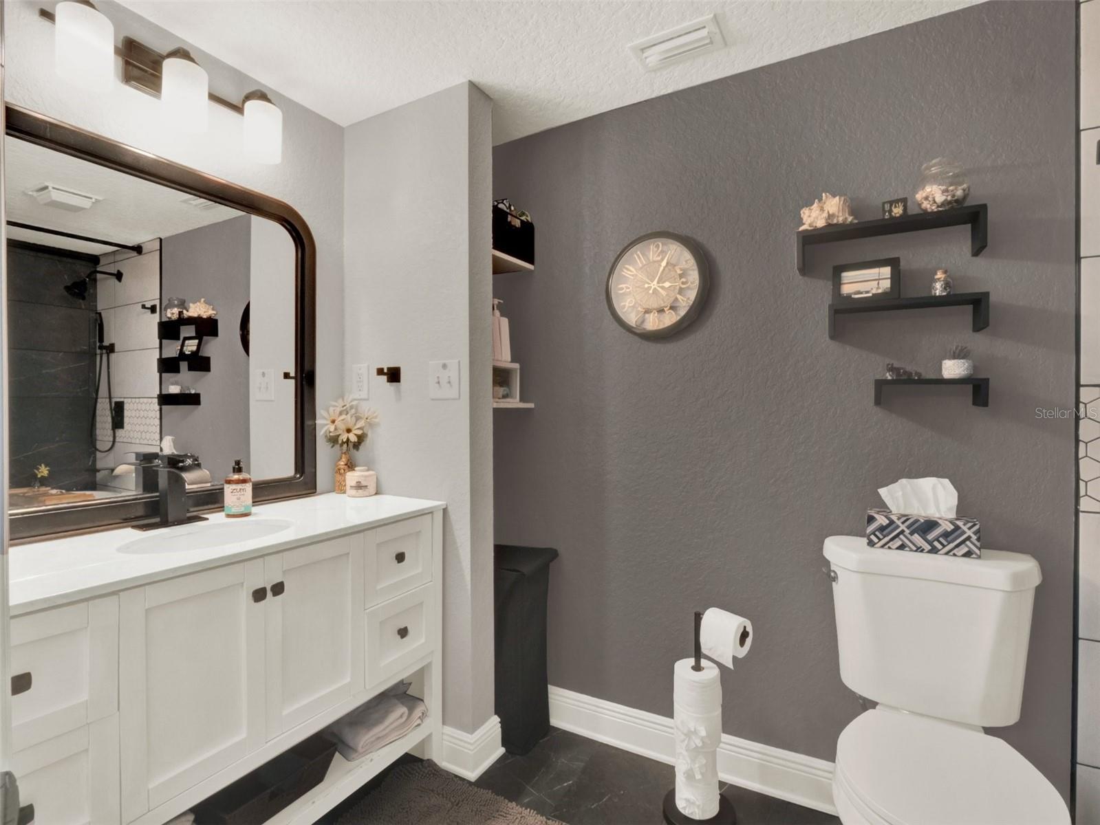 Image 20 of 29 For 2721 Evergreen Drive