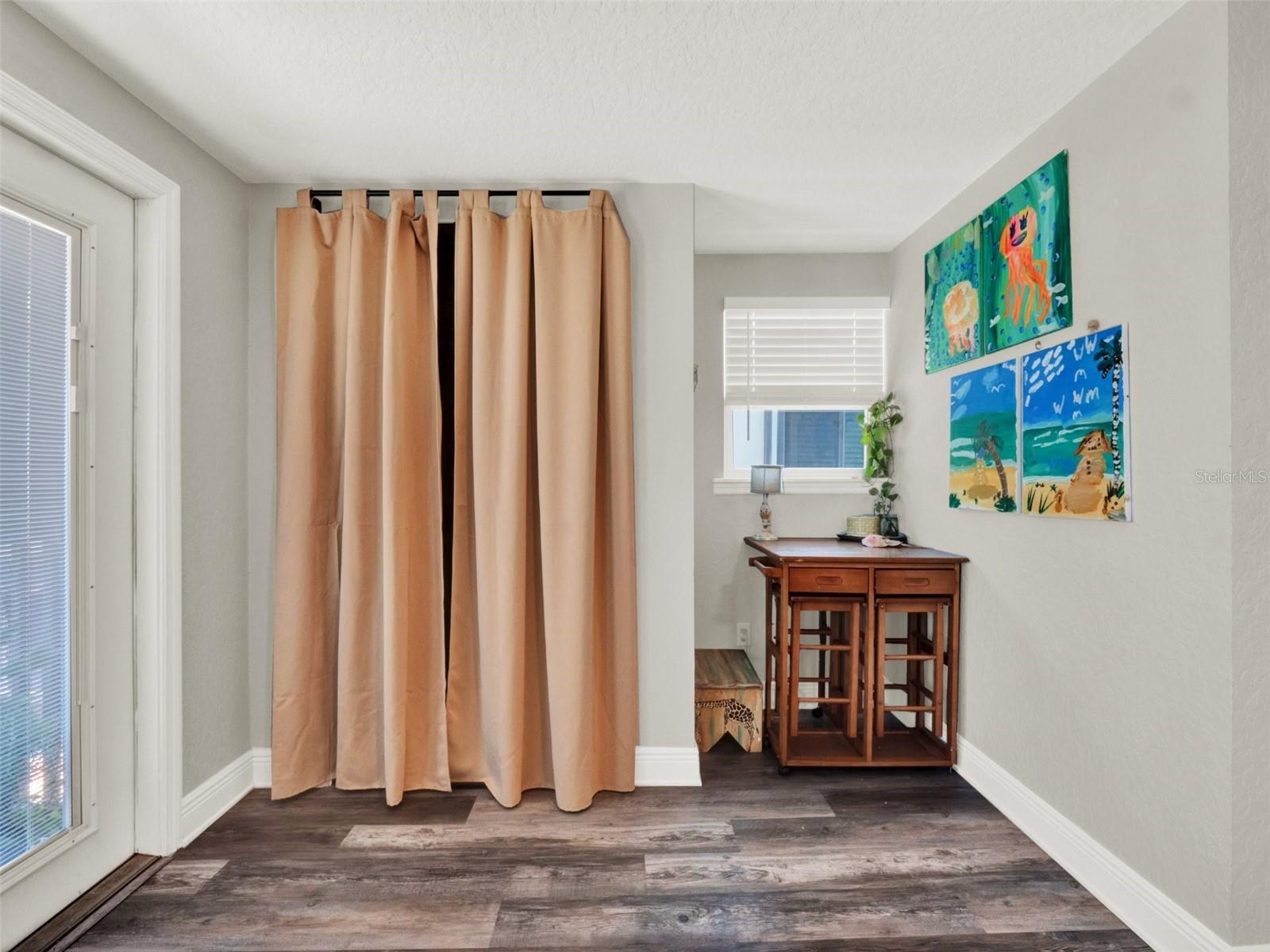 Image 24 of 29 For 2721 Evergreen Drive