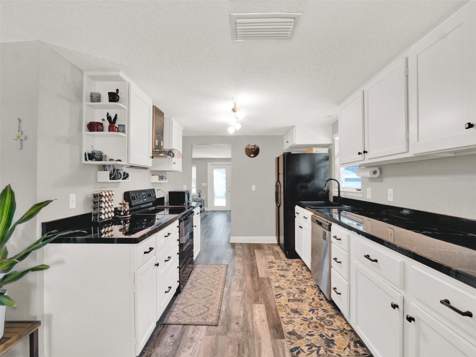 Image 6 of 29 For 2721 Evergreen Drive