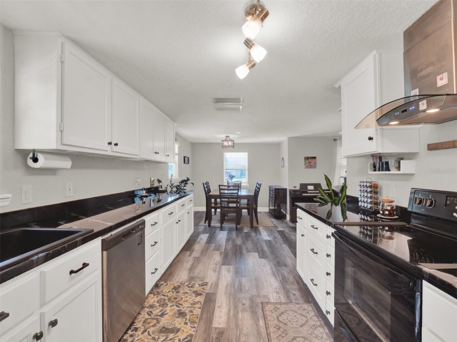 Image 8 of 29 For 2721 Evergreen Drive