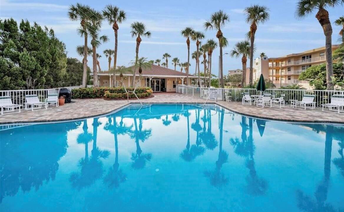 Image 2 of 11 For 6425 Shoreline Drive 10503