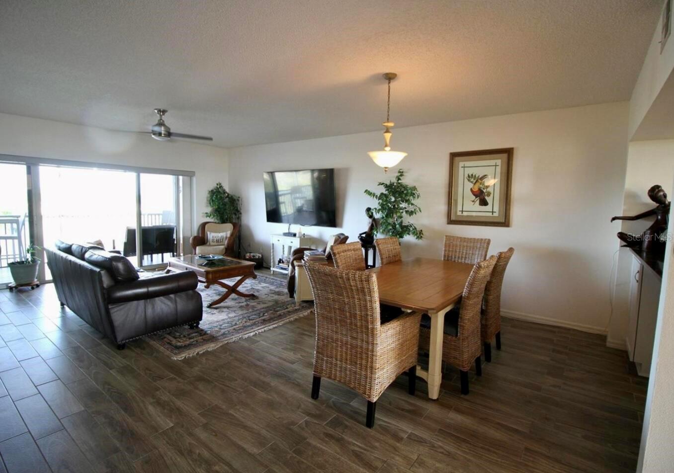 Image 5 of 11 For 6425 Shoreline Drive 10503