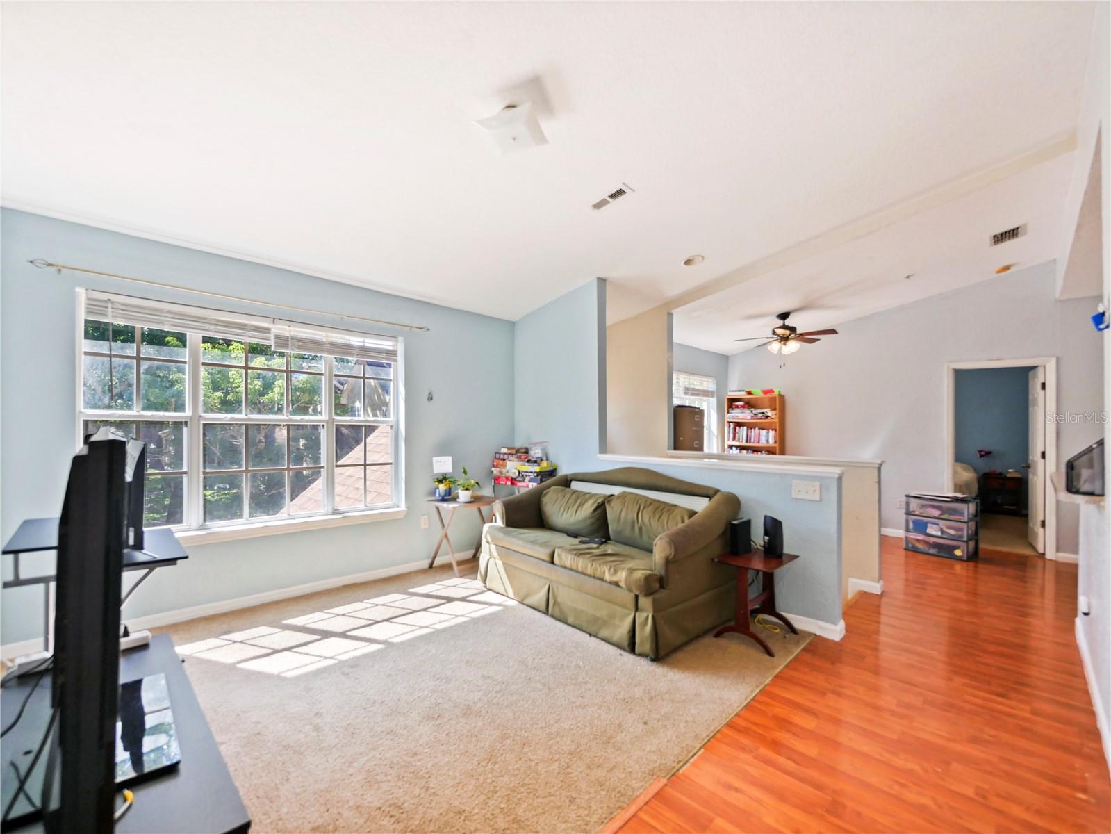 Image 10 of 18 For 841 Grand Regency Point 205